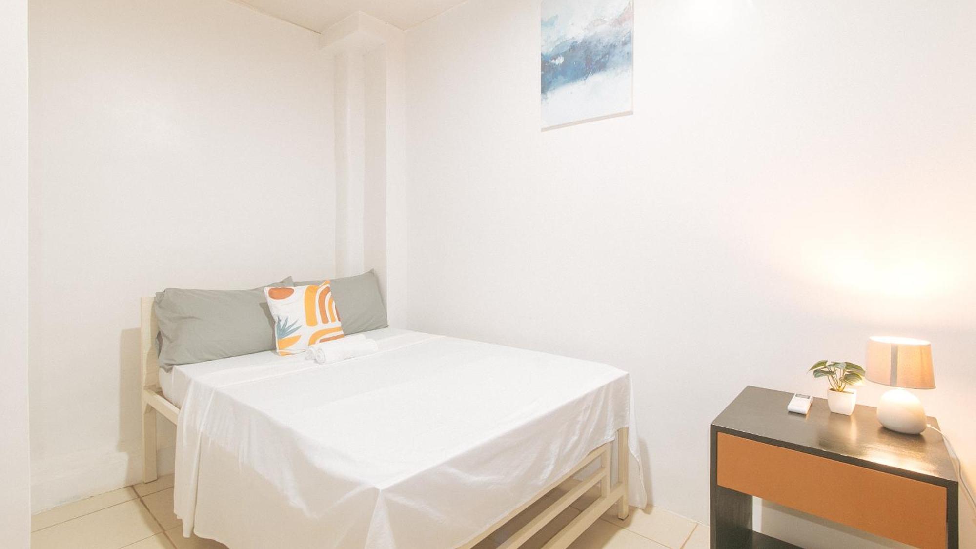Cozy Cove Inn By Reddoorz Bacolod Exterior photo