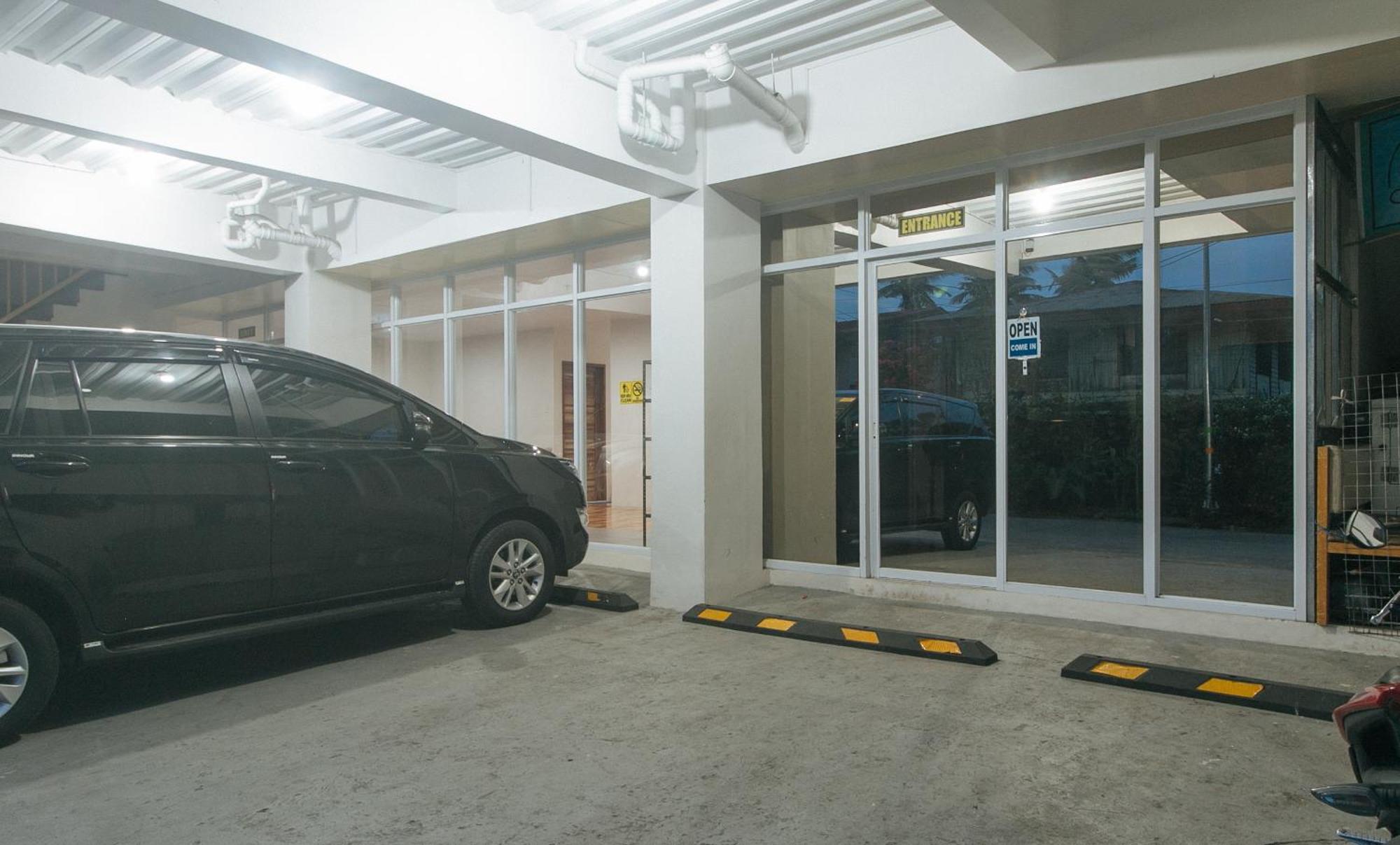 Cozy Cove Inn By Reddoorz Bacolod Exterior photo